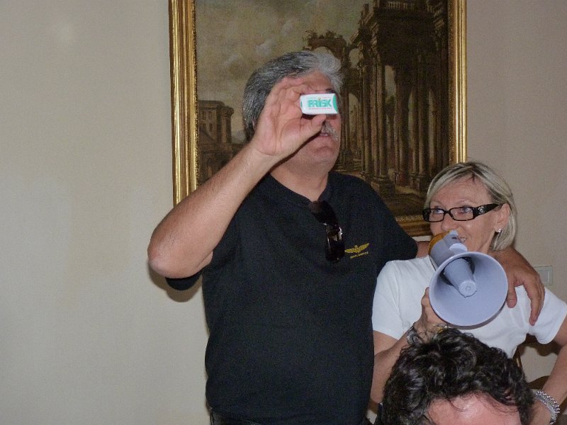 Premio per LupPresident, che perde sempre l' ululato.JPG